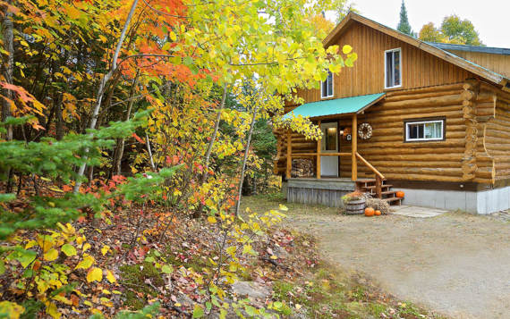 Log cabin to rent open year round with Chalets Booking