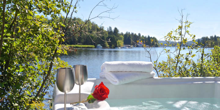 Private jacuzzi cottage to rent for two or four persons Laurentides